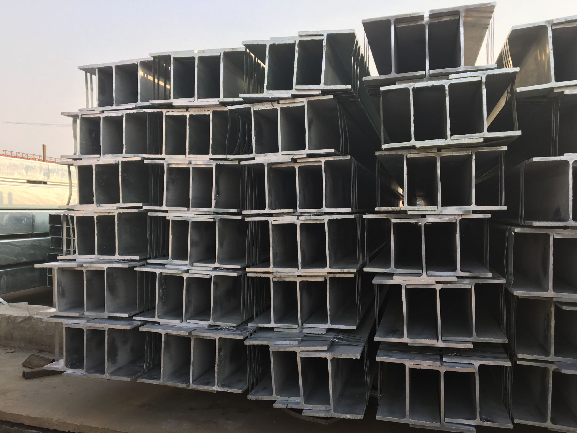 杭州Q355D鍍鋅H型鋼價(jià)格